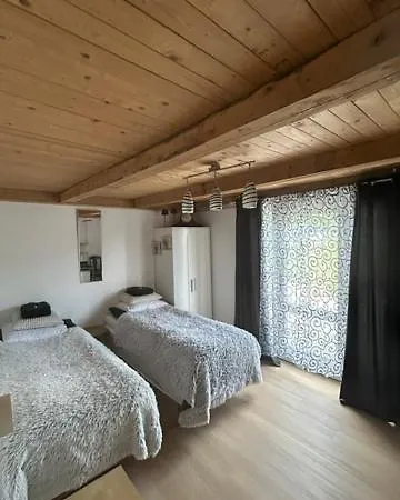 Sondervang 3 Personers Vaerelse *